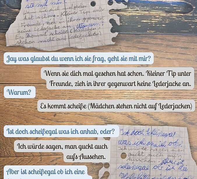 Vorder- und Rückseite eines karierten beschriebene Zettels.